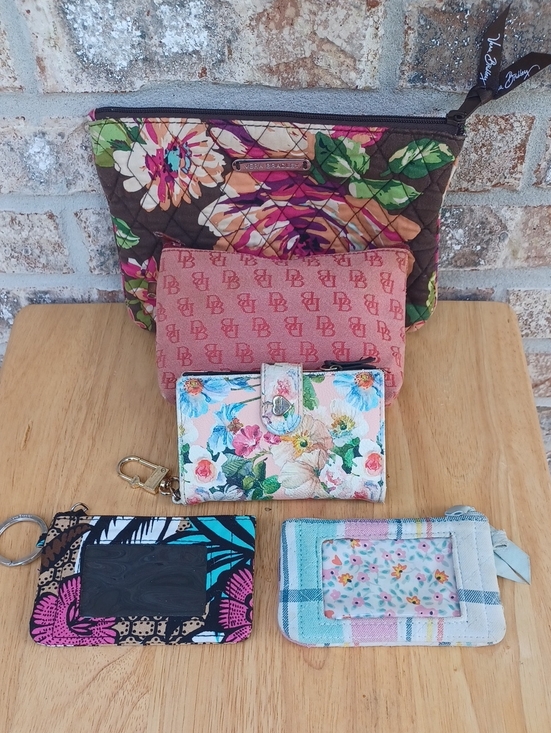 Vera Bradley Handbags - LOT OF 5 - Vera Bradley, Dooney & Bourke & Betsey Johnson Wallets / Cases